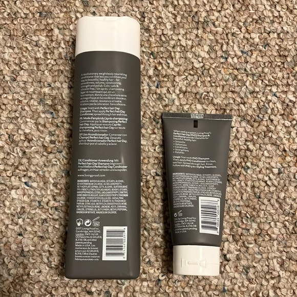 Living Proof PhD conditioner - Picture 2 of 5